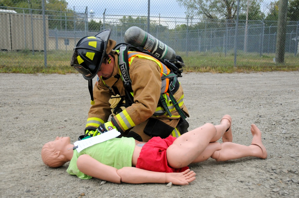 Fort Leavenworth Emergency Services practice multi-vehicle accident response