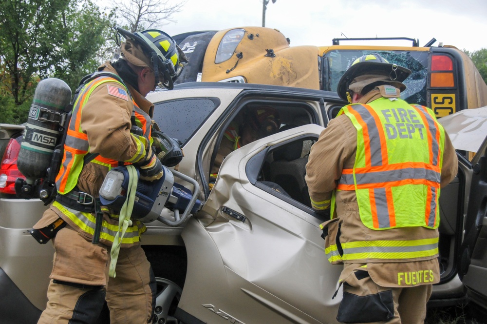 Fort Leavenworth Emergency Services practice multi-vehicle accident response