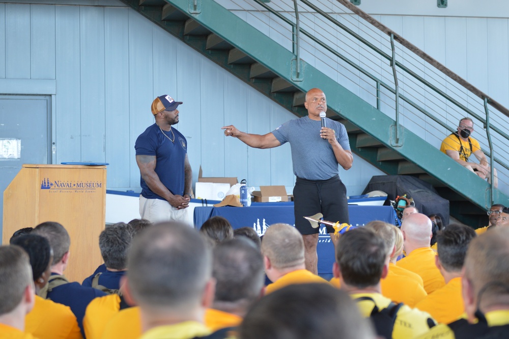 Retired CWO5 Phillip Brashear speaks to Chief Petty Officer selectees at Hampton Roads Naval Museum