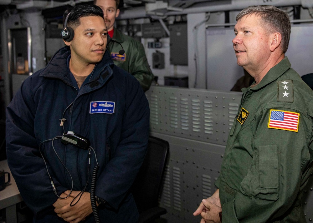 USS George H.W. Bush (CVN 77) Welcomes Vice Adm. Thomas Ishee