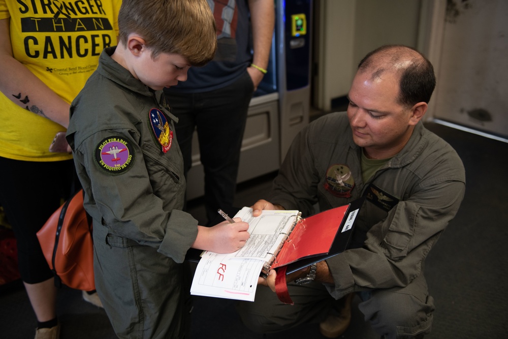 VT-35 Hosts Pilot For A Day