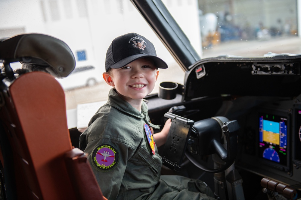 VT-35 Hosts Pilot For A Day