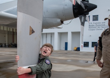 VT-35 Hosts Pilot For A Day