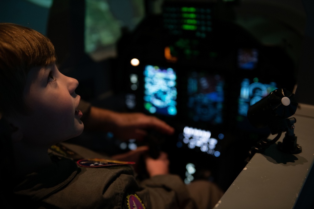 VT-35 Hosts Pilot For A Day