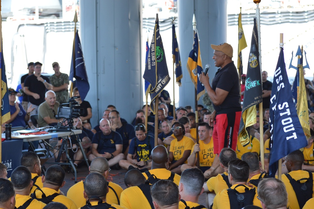 Retired CWO5 Phillip Brashear speaks to Chief Petty Officer selectees at Hampton Roads Naval Museum