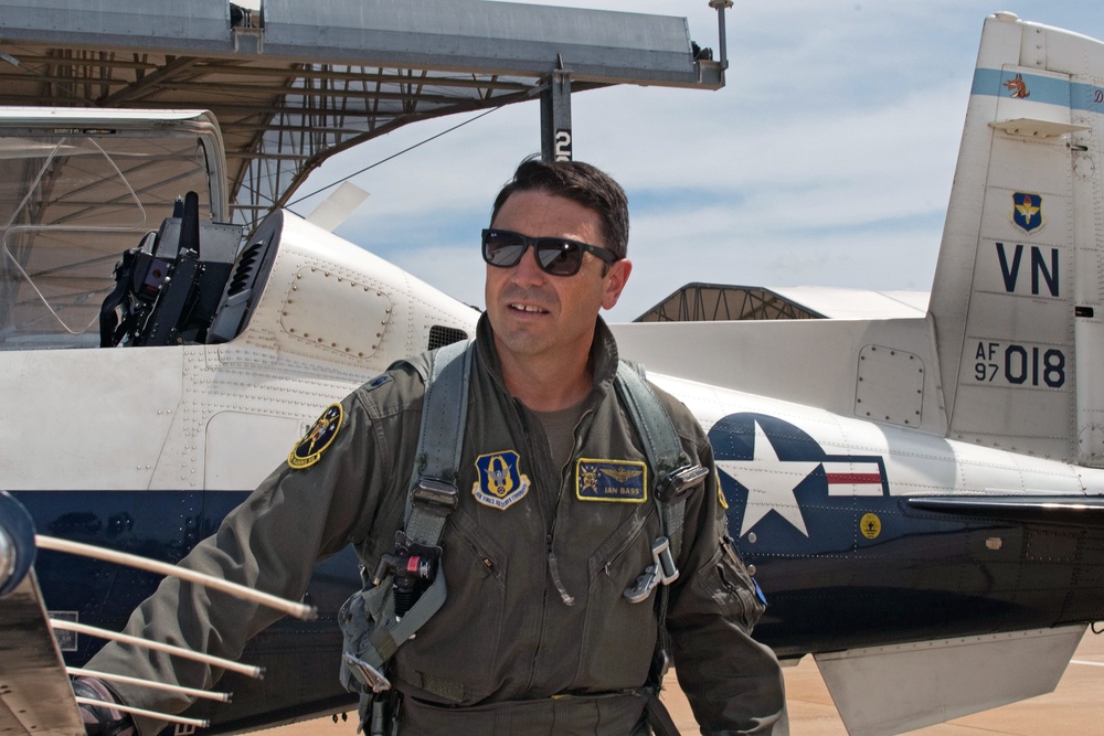 T-6 Pilot reaches aviation milestone: 5,000 Flying Hours