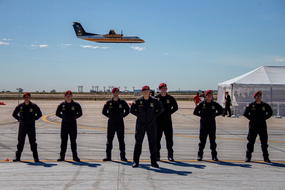Miramar 2022 Airshow: Leap Frogs/ Golden Knights 9/23