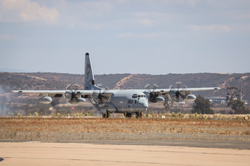 Miramar 2022 Airshow: Refueling/MAGTF Demo 9/23