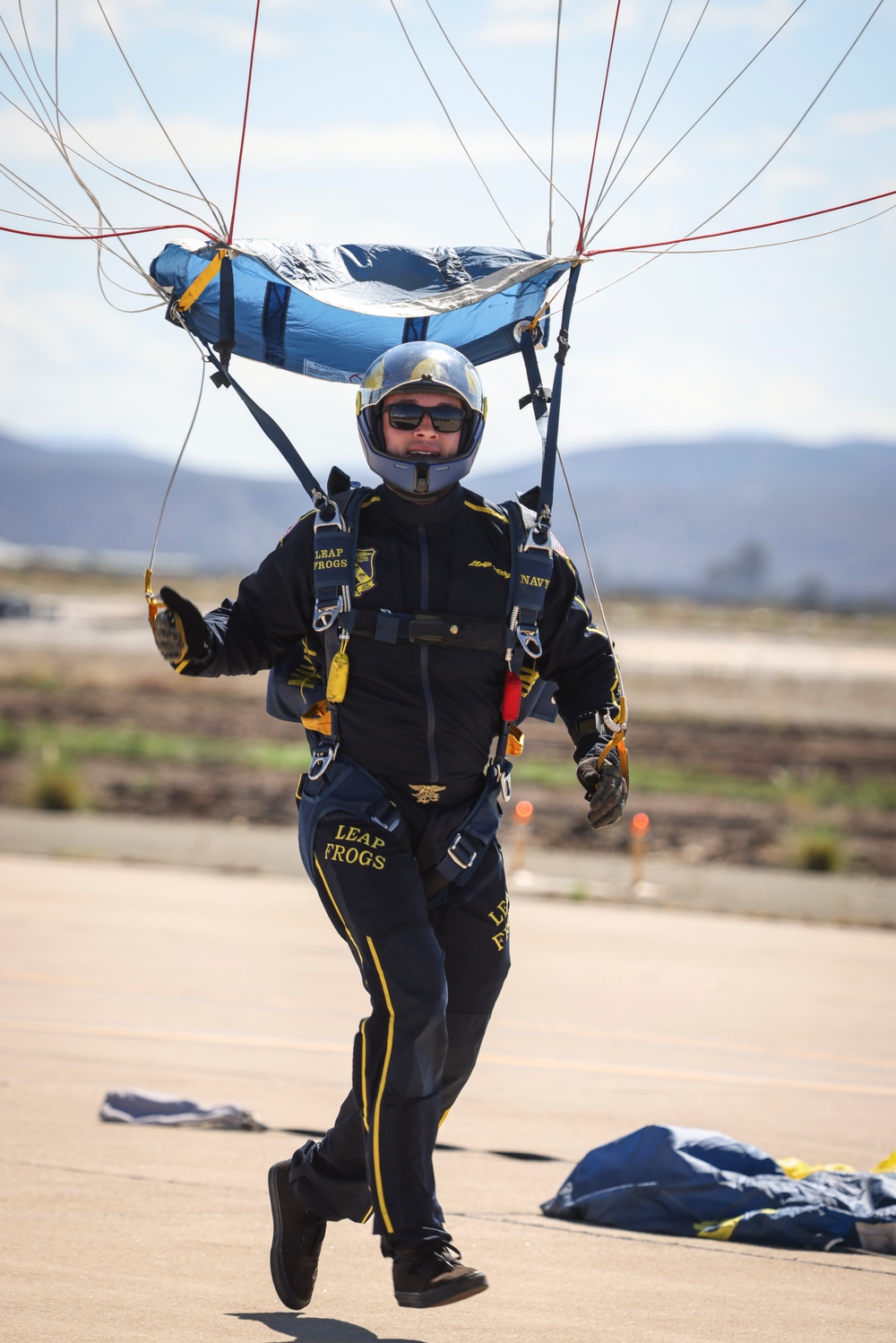 Miramar 2022 Airshow: Leap Frogs 9/23