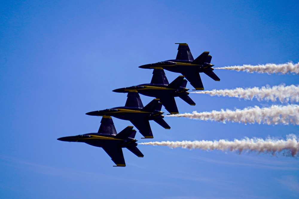 Miramar 2022 Air Show: Blue Angels 9/23