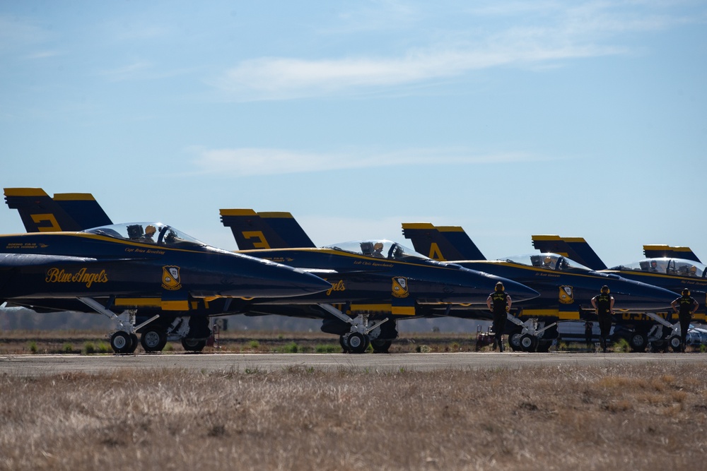 Miramar 2022 Airshow: Blue Angels 9/23
