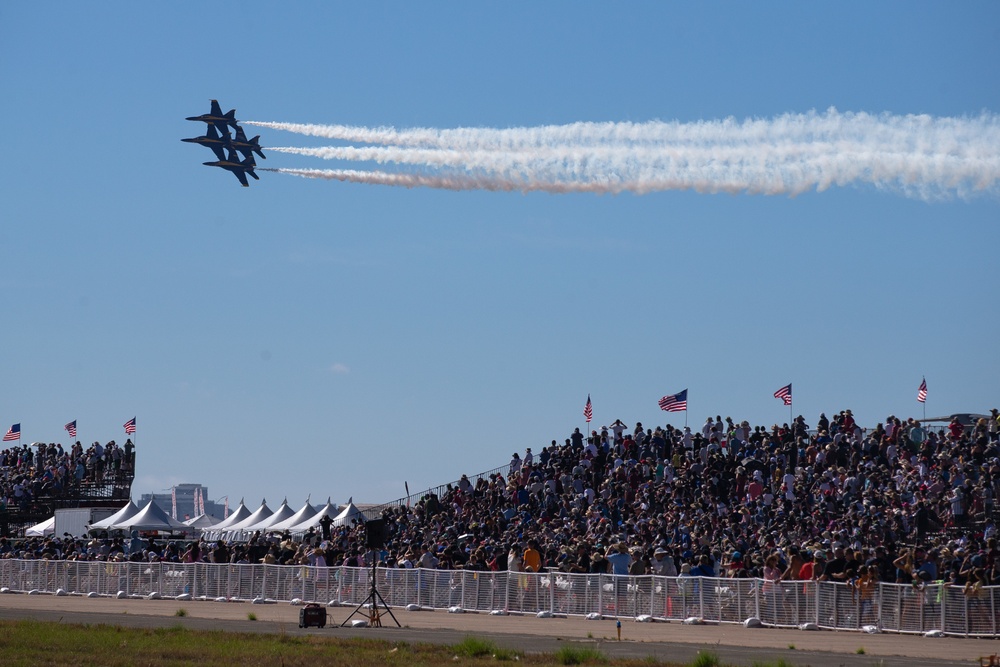 Miramar 2022 Airshow: Blue Angels 9/23
