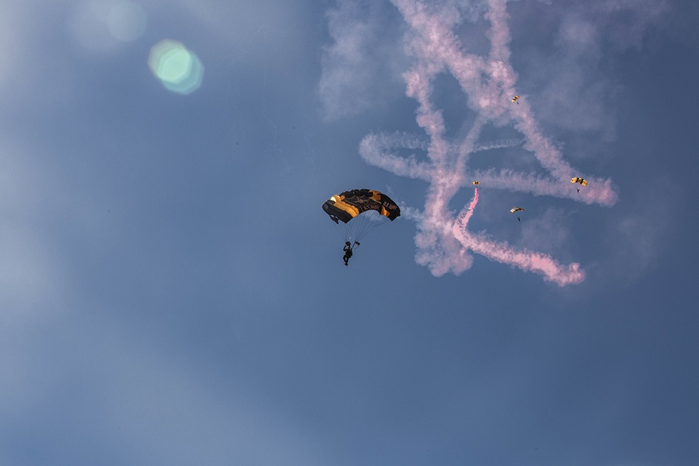 Miramar 2022 Air Show: Golden Knights 9/23