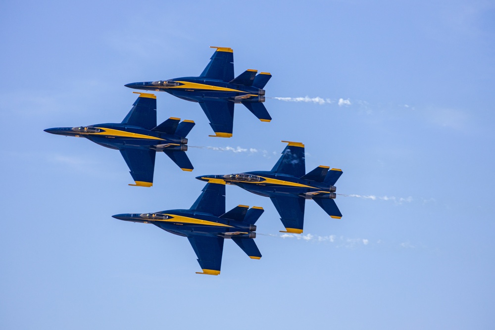 Miramar 2022 Airshow: Blue Angels 9/23