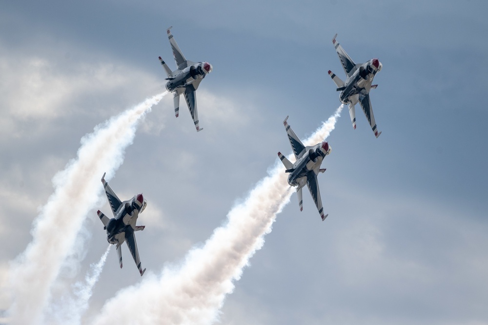 DVIDS - Images - McConnell's Frontiers in Flight Airshow features the U ...