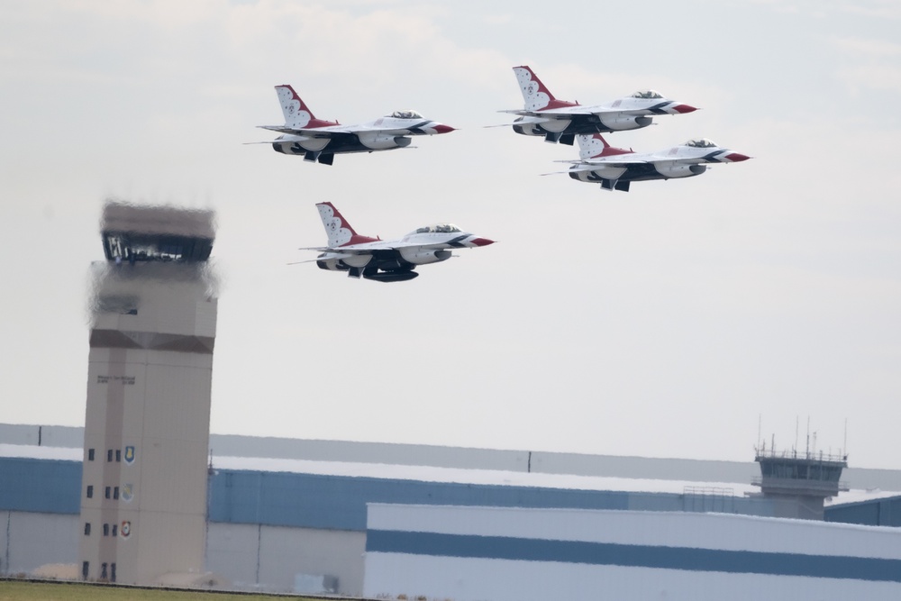 McConnell's Frontiers in Flight Airshow features the U.S. Air Force Thunderbirds