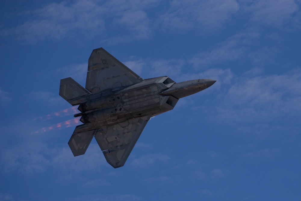 Miramar 2022 Airshow: F-22/P-51D Heritage 9/24