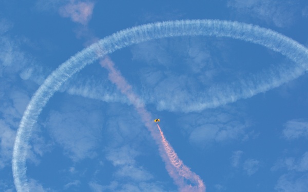 Miramar 2022 Airshow: Opening Ceremonies Leap Frogs/ GKTS 9/24