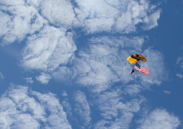 Miramar 2022 Airshow: Opening Ceremonies Leap Frogs/ GKTS 9/24