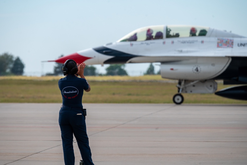 U.S. Air Force Thunderbirds perform at McConnell's Frontiers in Flight Airshow