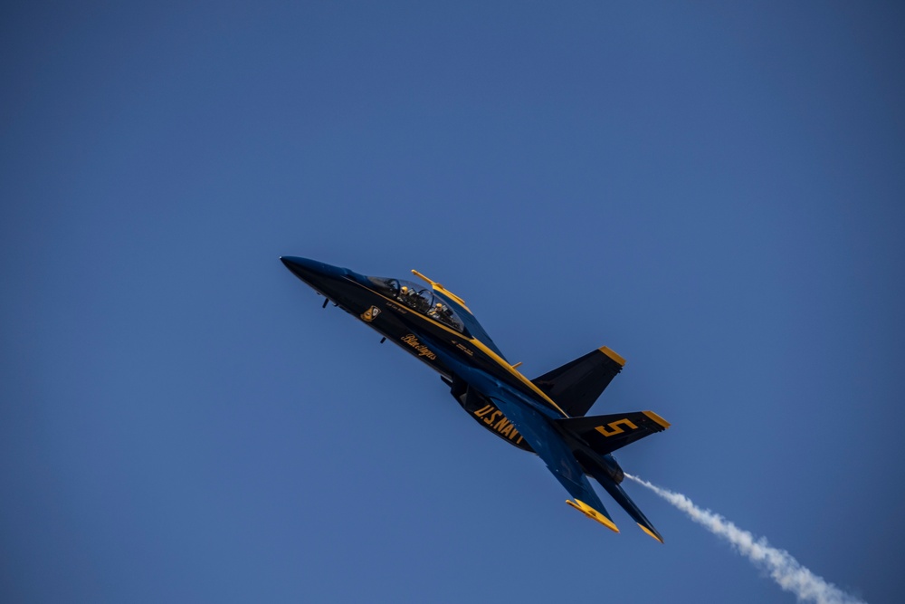 Miramar 2022 Airshow: Blue Angels 9/23