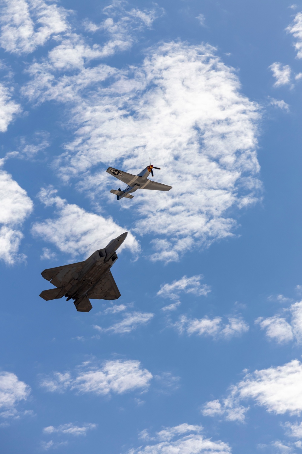 Miramar 2022 Airshow: F-22 Raptor/ P-51D Mustang 9/24
