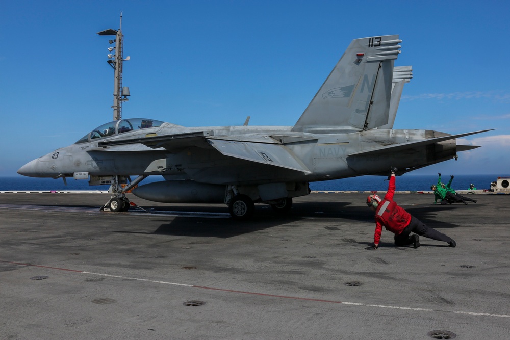 Abraham Lincoln conducts flight operations