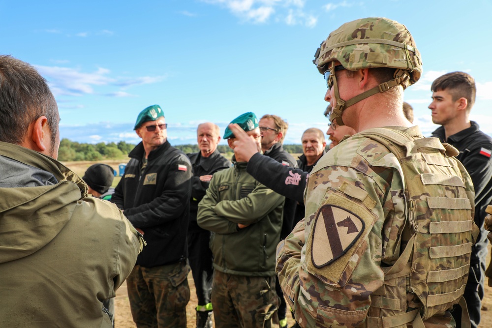 2-7 Cavalry Regiment Meets With First Responders and Cadets