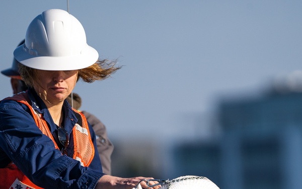 Coast Guard raises motor vessel Alert from the Columbia River in Portland, Ore.