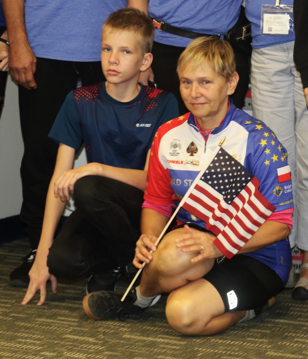 Illinois National Guard Members, Polish Partners, participate in 500-mile Bicycle Ride to 'Always Remember' Our Fallen