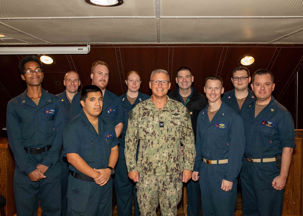 Daily operations aboard USS George H.W. Bush (CVN 77)