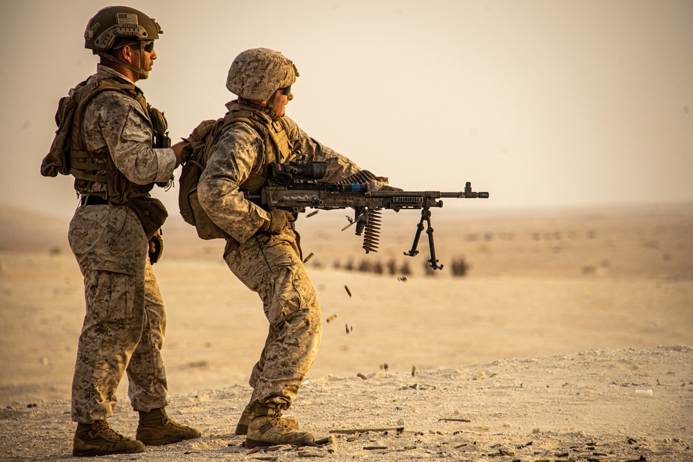 U.S. Marines conduct live-fire range during Intrepid Maven 22.4