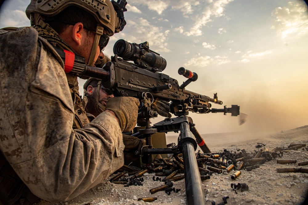 U.S. Marines conduct live-fire range during Intrepid Maven 22.4