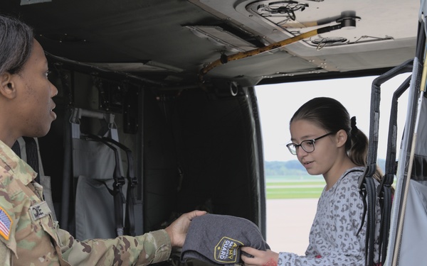 ILNG Pilots participate in &quot;Girls in Aviation Day&quot;