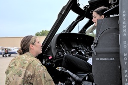 ILNG Pilots participate in "Girls in Aviation Day"