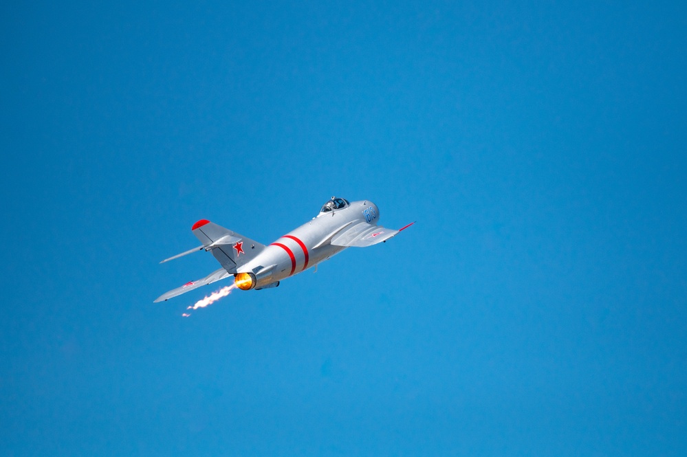McConnell Frontiers in Flight Open House &amp; Airshow: Day 2