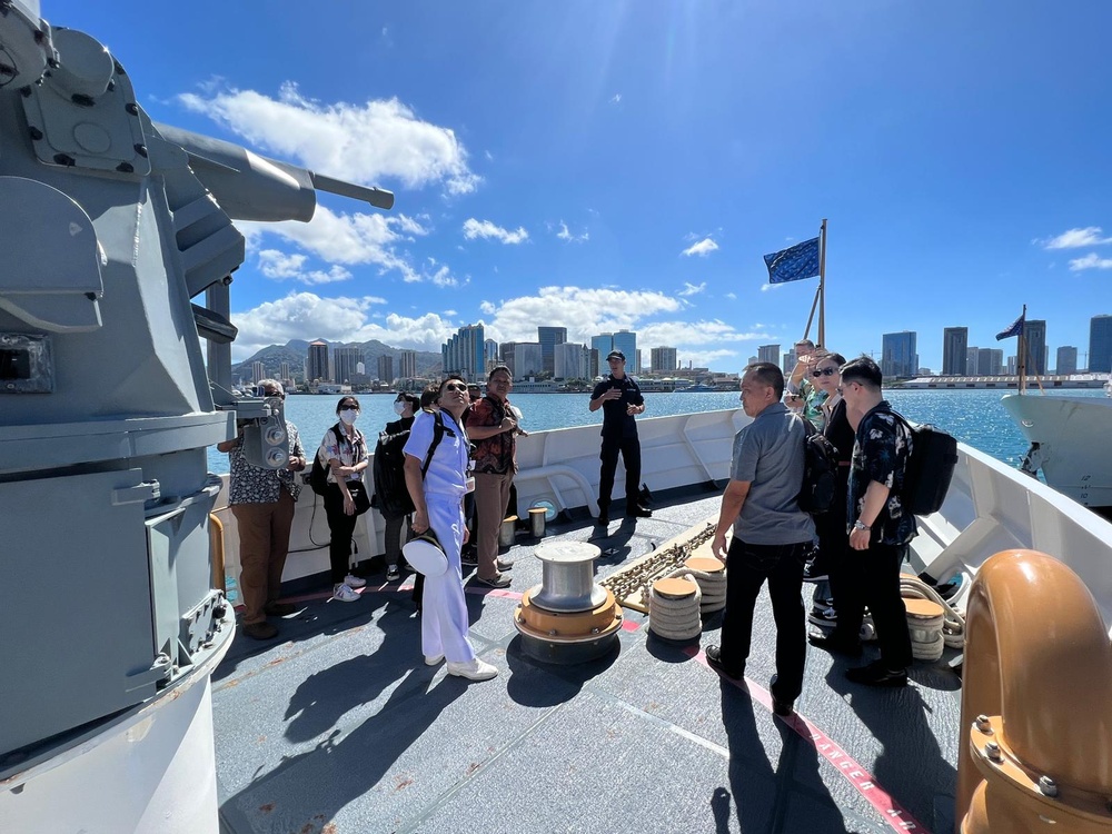 ASEAN Delegation visits USCGC Joseph Gerczak (WPC 1126)