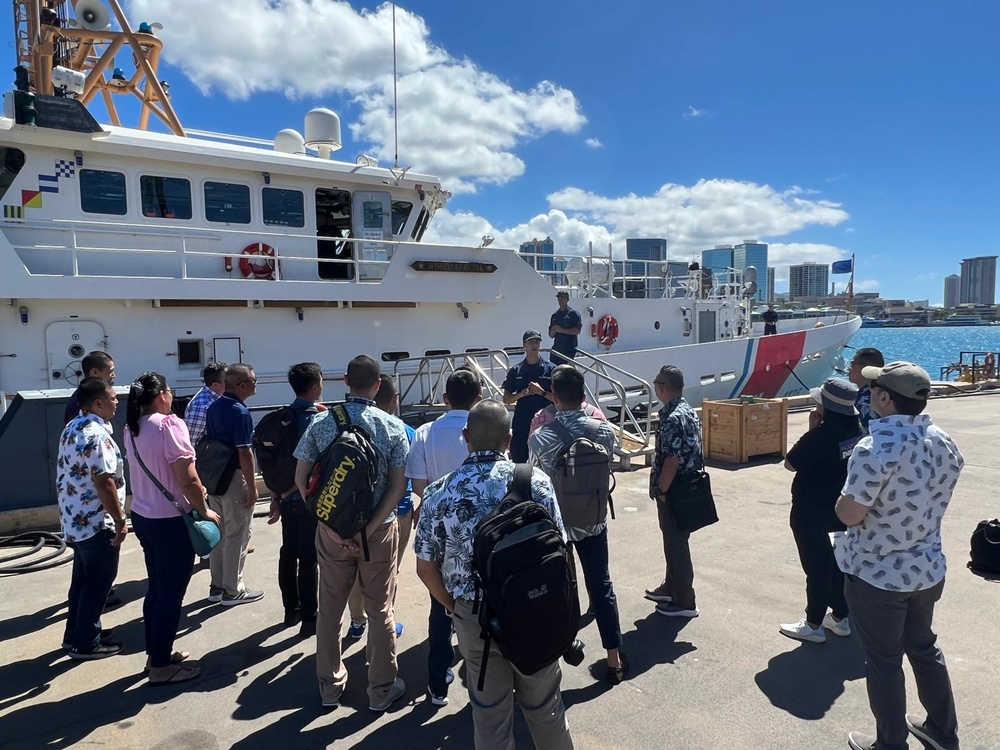 ASEAN Delegation visits USCGC Joseph Gerczak (WPC 1126)