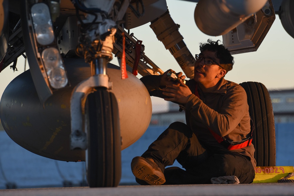 Spangdahlem Aircrew conduct Night flying