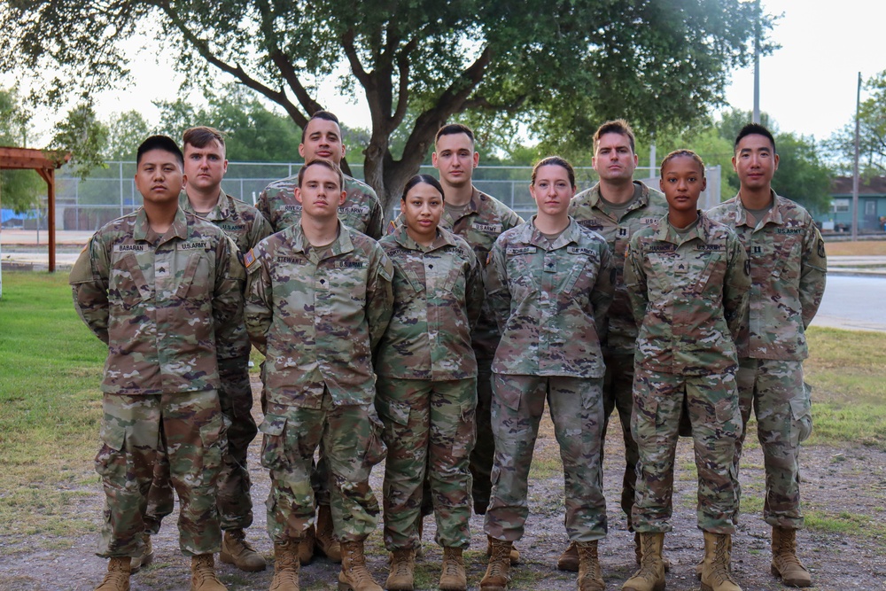 Army Optometrists and Optical Laboratory Specialists Pose for Photo