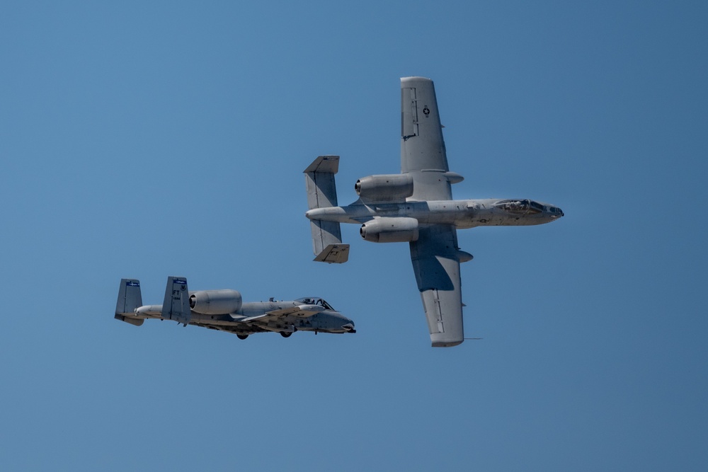 Spectators enjoy McConnell's Frontiers in Flight Air Show