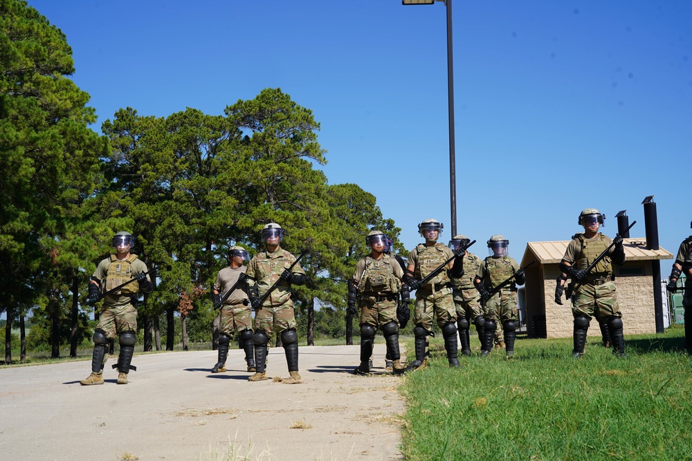 DPS and TXANG participate in an exercise with the Capitol Area Strike Team