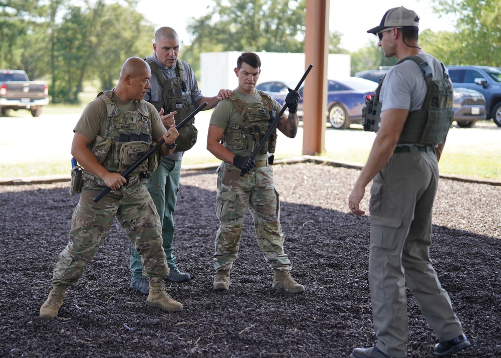 DPS and TXANG participate in an excercise with the Capitol Area Strike Team