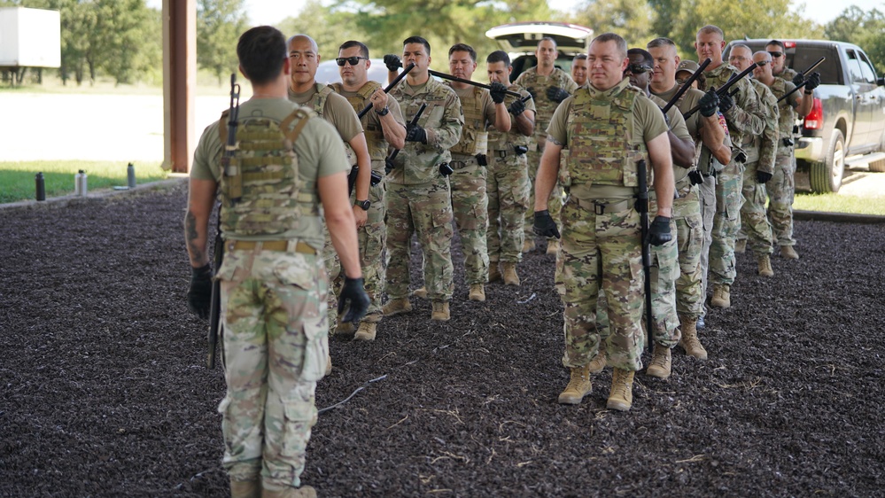 DPS and TXANG participate in an excercise with the Capitol Area Strike Team