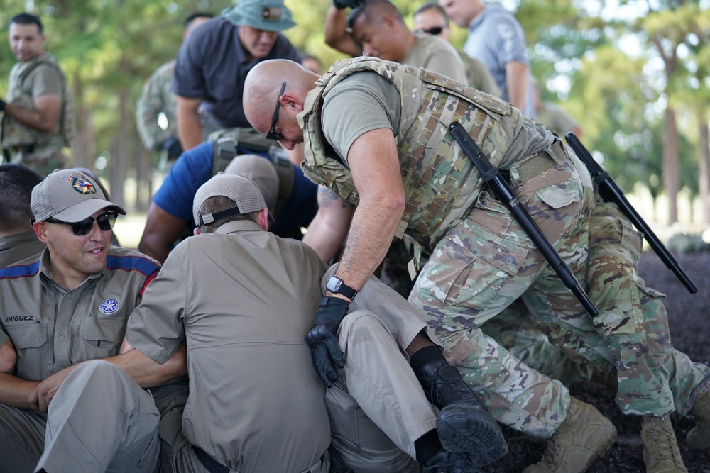 DPS and TXANG participate in an exercise with the Capitol Area Strike Team