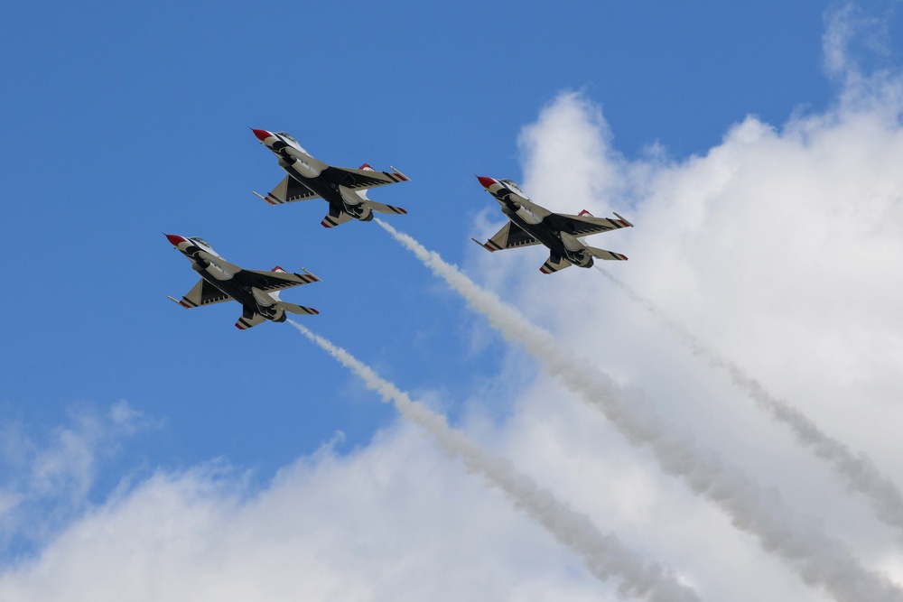 Grand Forks AFB hosts Northern Thunder Air and Space Expo