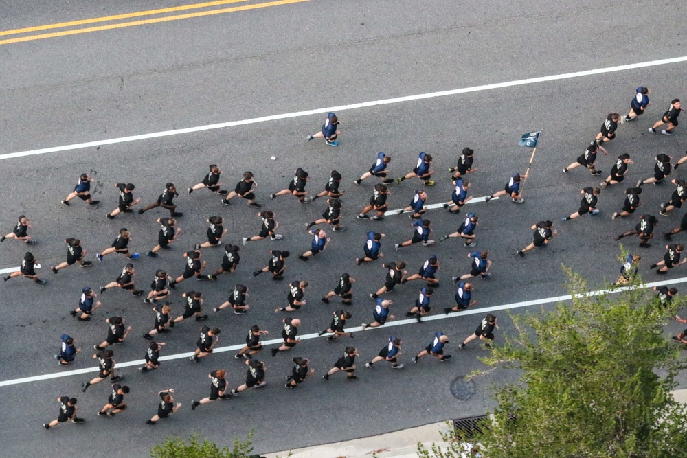 Paratroopers kick-off AAW with Division Run