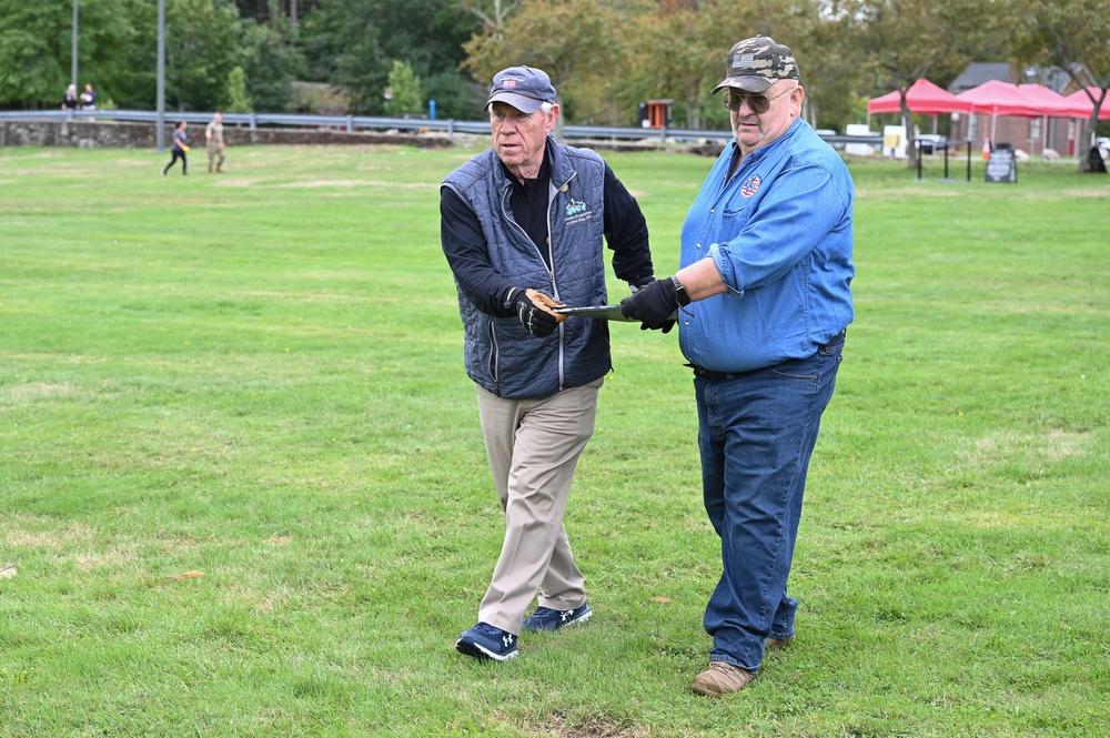 Hanscom volunteers help assemble Wall That Heals