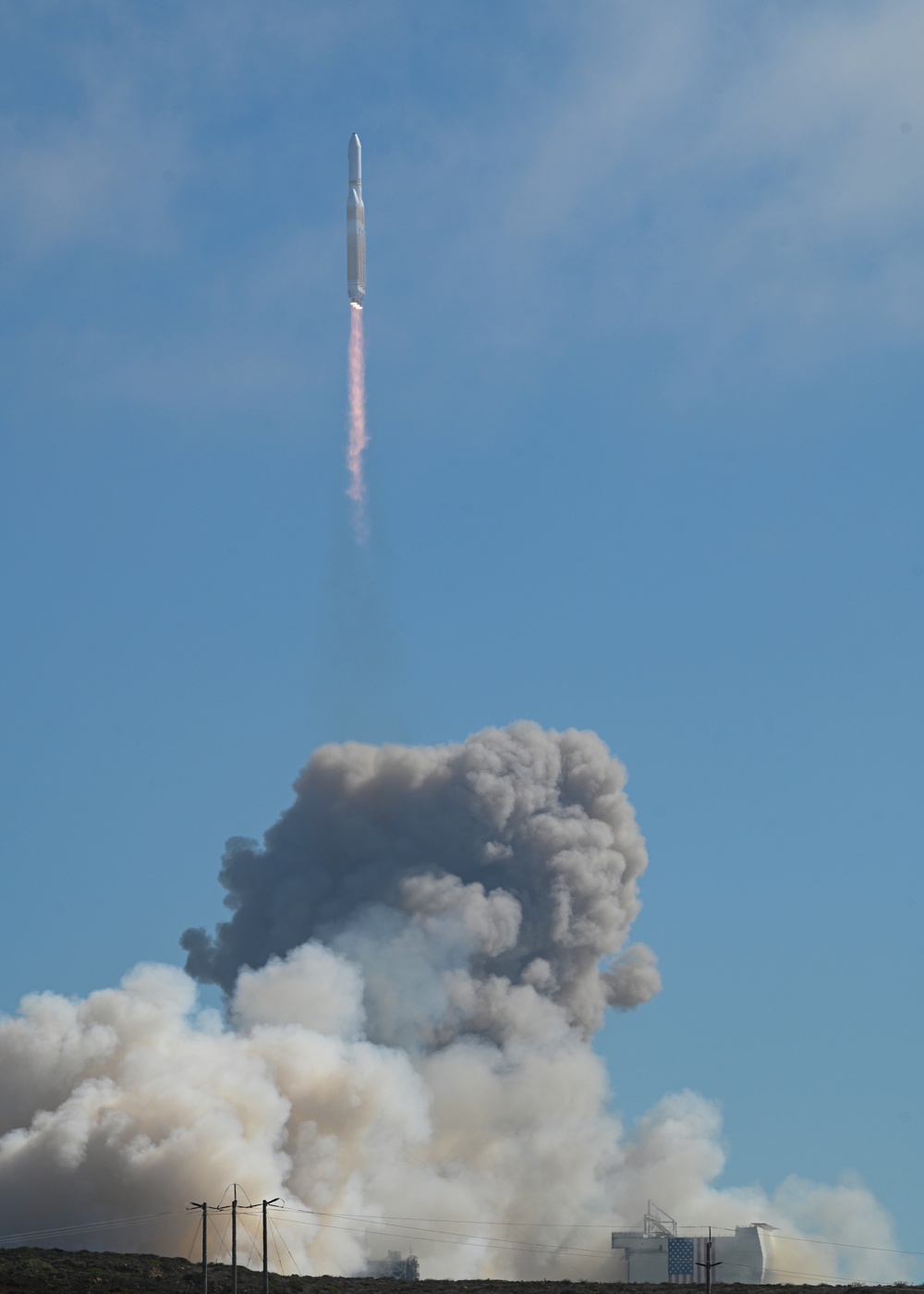 Delta IV Heavy Launches for the Last Time from Vandenberg