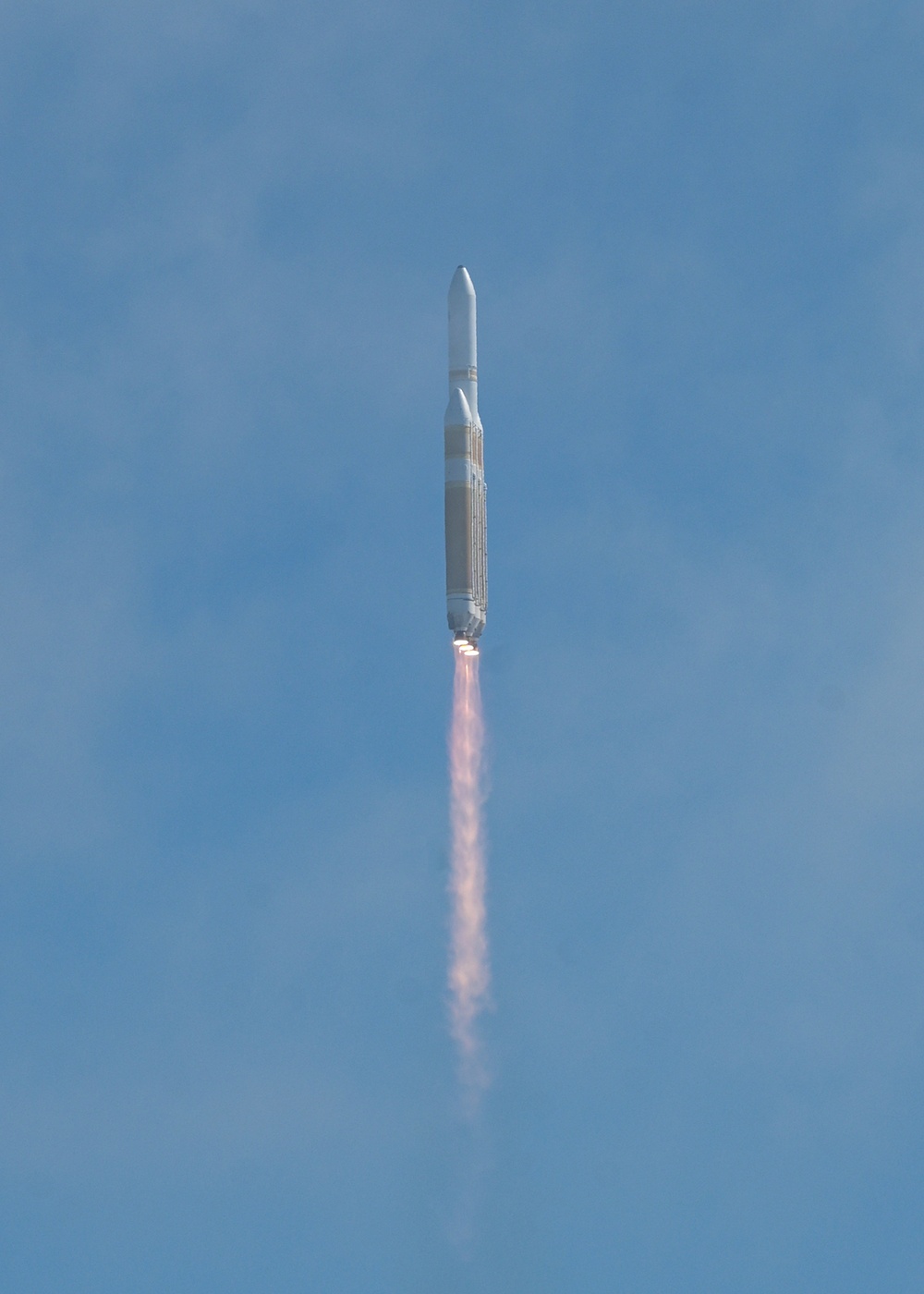 Delta IV Heavy Launches for the Last Time from Vandenberg